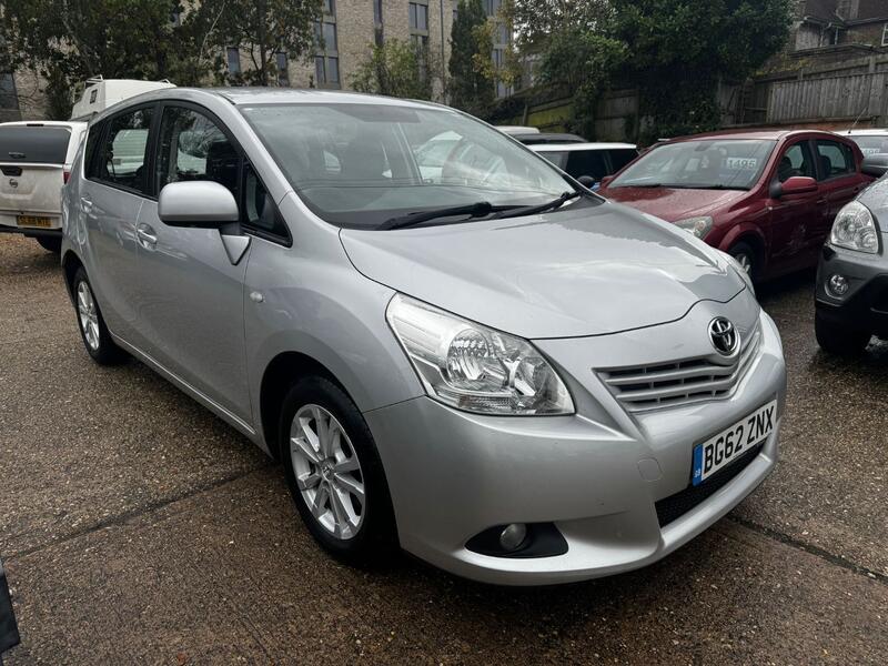 TOYOTA VERSO
