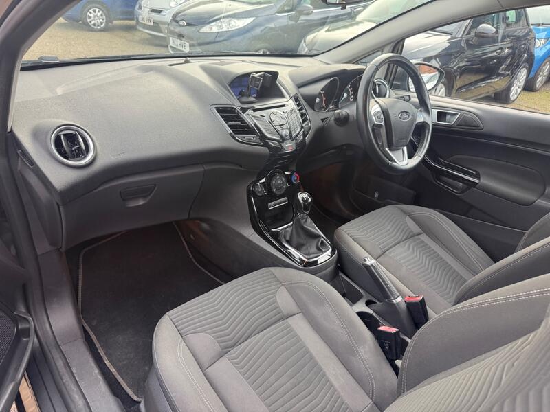 FORD FIESTA
