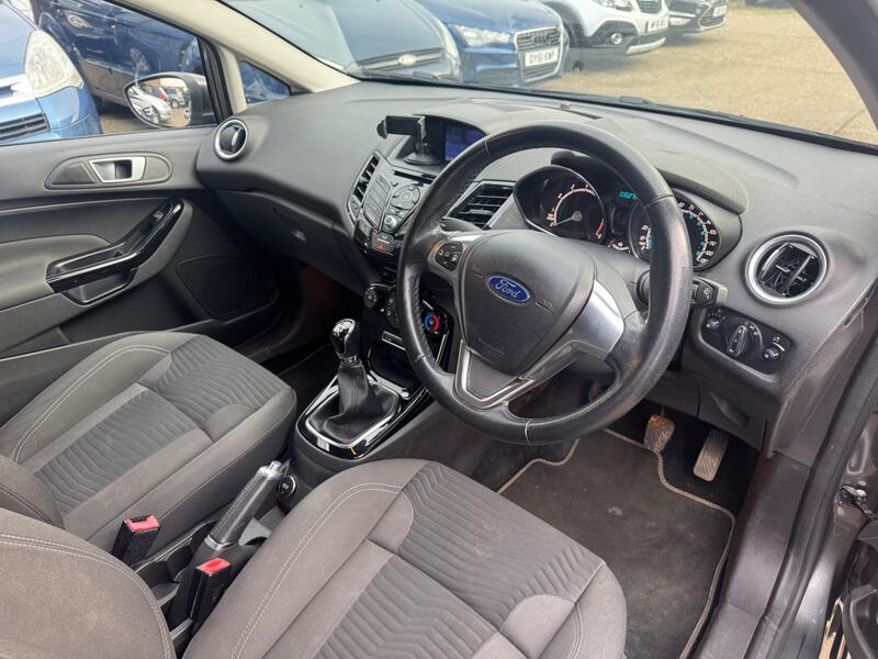 FORD FIESTA