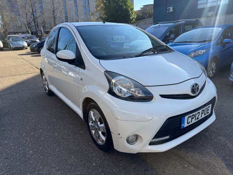 TOYOTA AYGO 1.0 VVT-i Fire