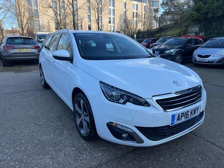 PEUGEOT 308 1.2 PureTech Allure