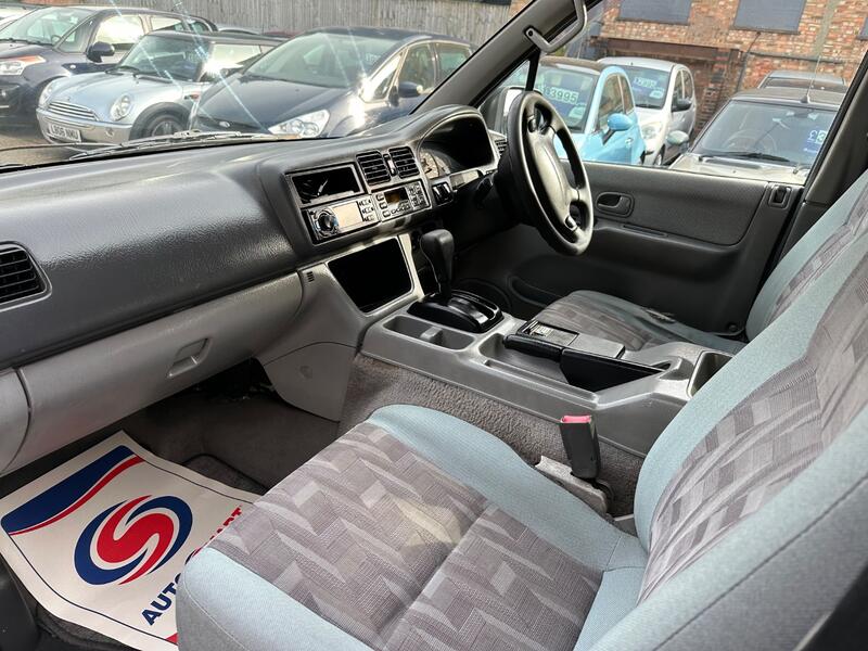 MAZDA 121