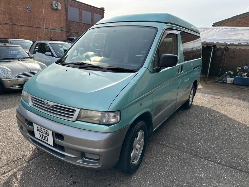 MAZDA 121