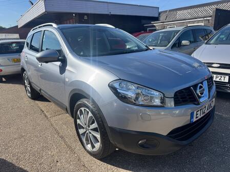 NISSAN QASHQAI+2 1.5 dCi Tekna
