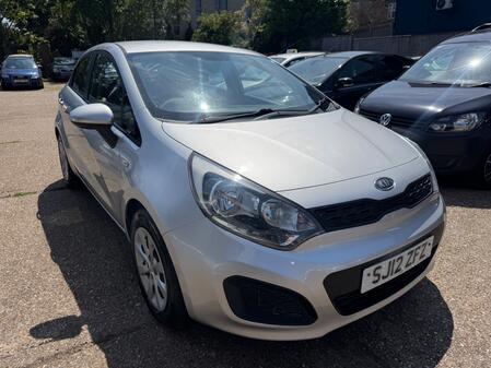 KIA RIO 1.3 1