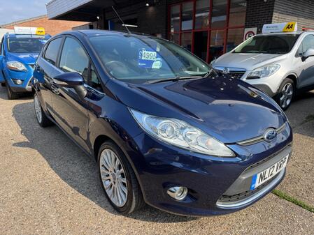 FORD FIESTA 1.4 Titanium