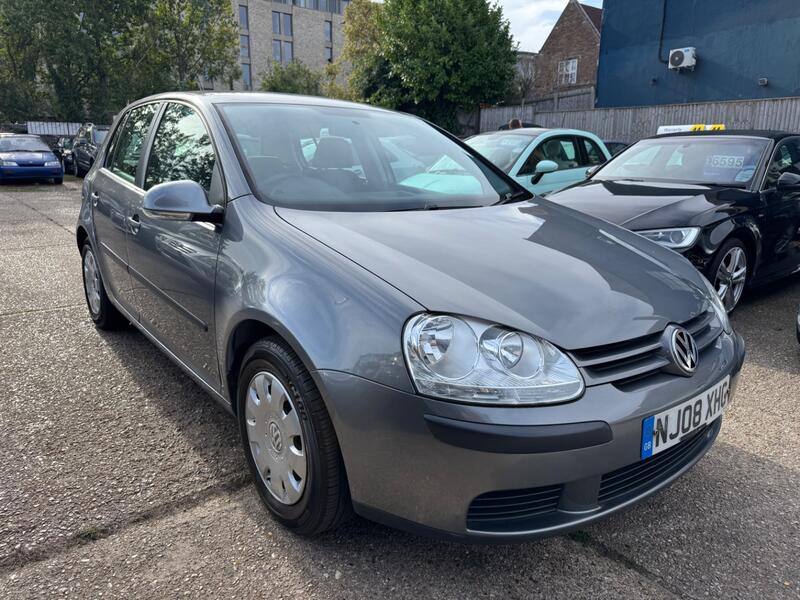 VOLKSWAGEN GOLF 1.6 FSI S