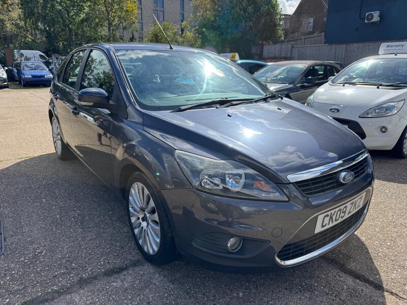 FORD FOCUS 1.6 Titanium